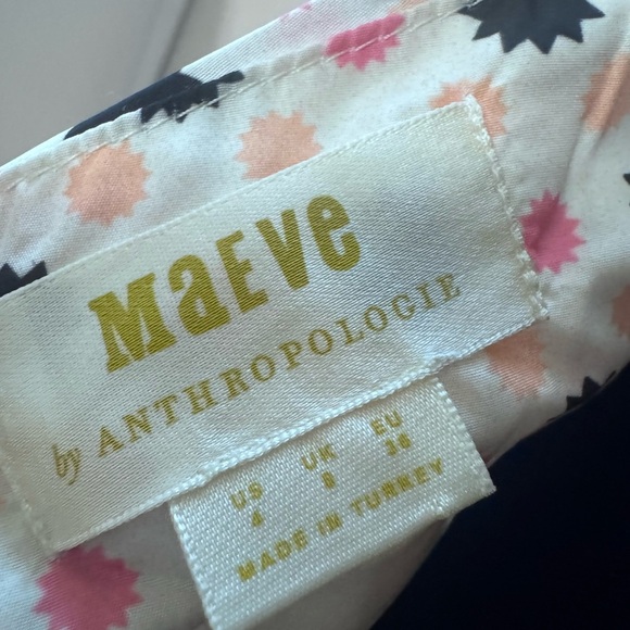 Anthropologie Asymmetrical Sleeveless Top in White and Cream - Picture 7 of 7